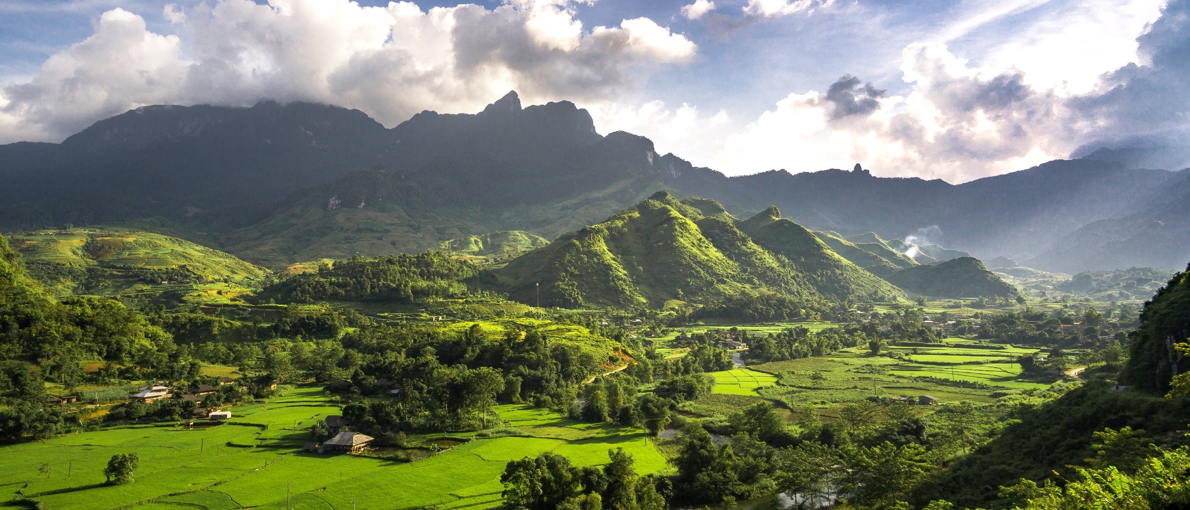 Green Skyline Mountains